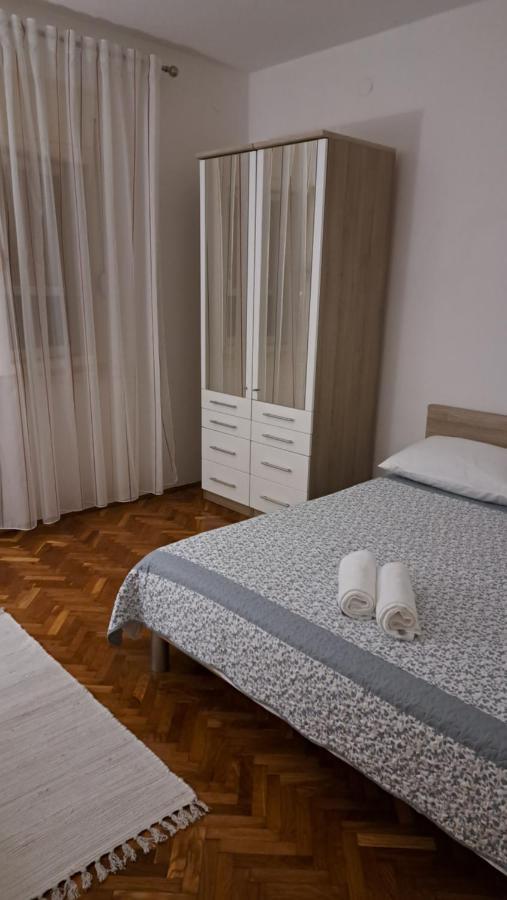Apartman Petra 8 Šibenik Esterno foto